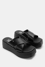 Negru