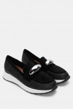 Negru