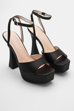 Negru