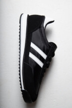 Alb+Negru
